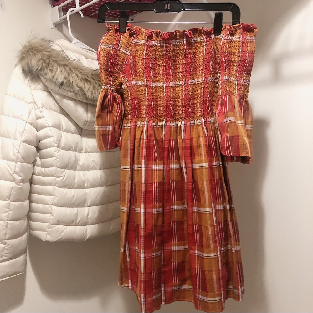 Zara Off shoulder dress